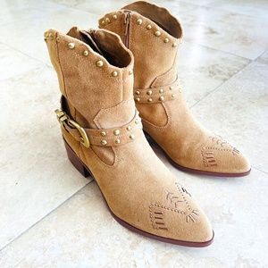 Like New BCBGeneration Block Heel Bootie, Size 10 Sundalwood Suede
